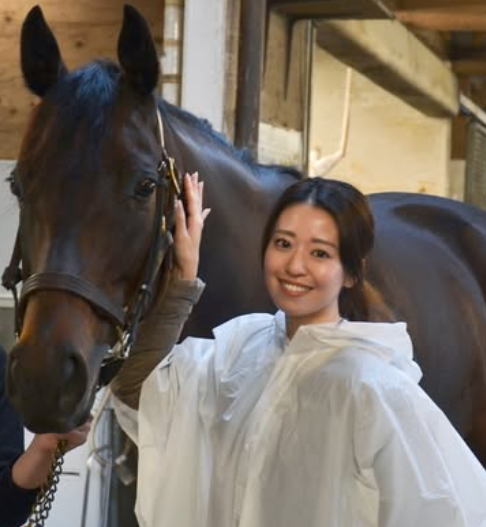 成瀬琴乗馬
