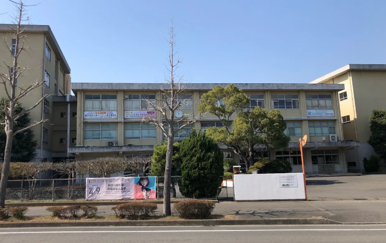 学校