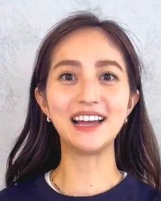 堀田茜