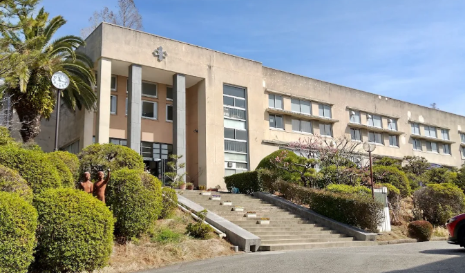 学校