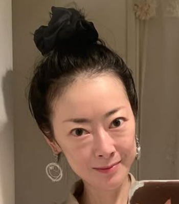 遠野なぎこ