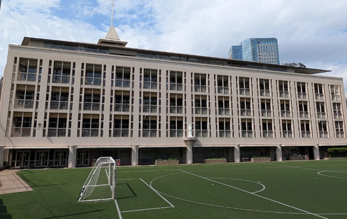 学校
