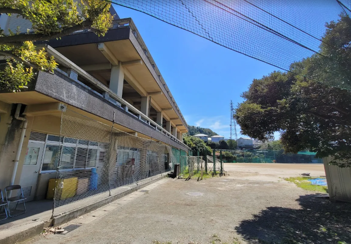 学校
