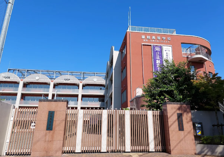 学校