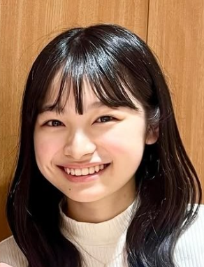 月島琉衣