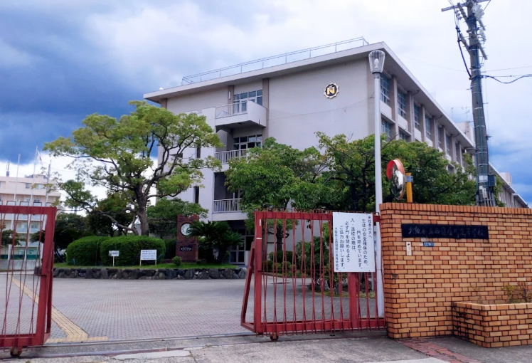 学校